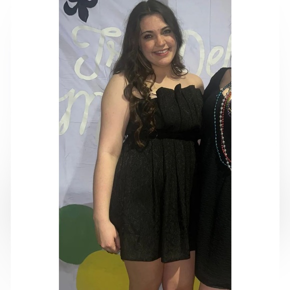 Black Strapless Dress - Picture 4 of 4